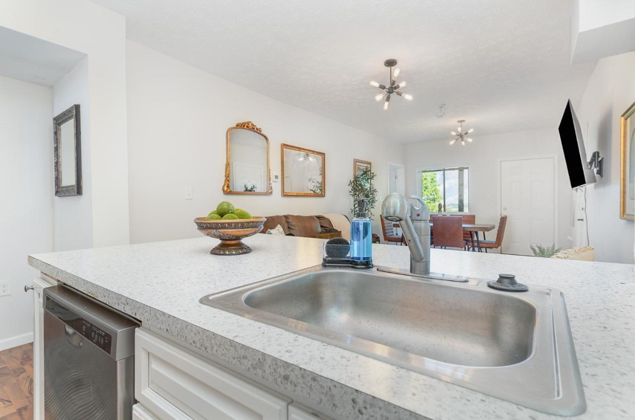 Ferienwohnung Amazing Downtown Views - 3 Minutes To Downtown! Cincinnati Exterior foto